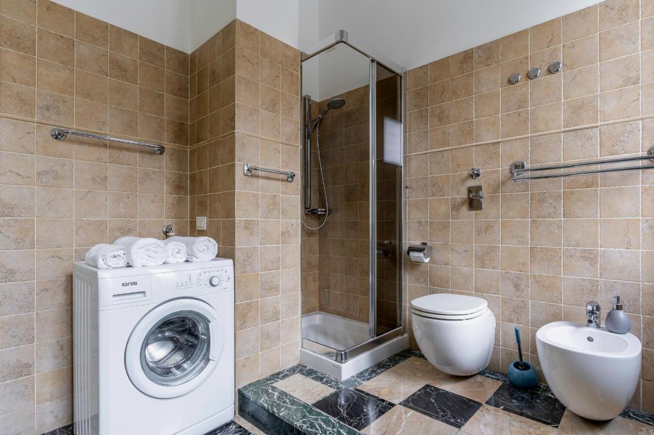 S. Ambrogio Square Appartement Milaan Buitenkant foto