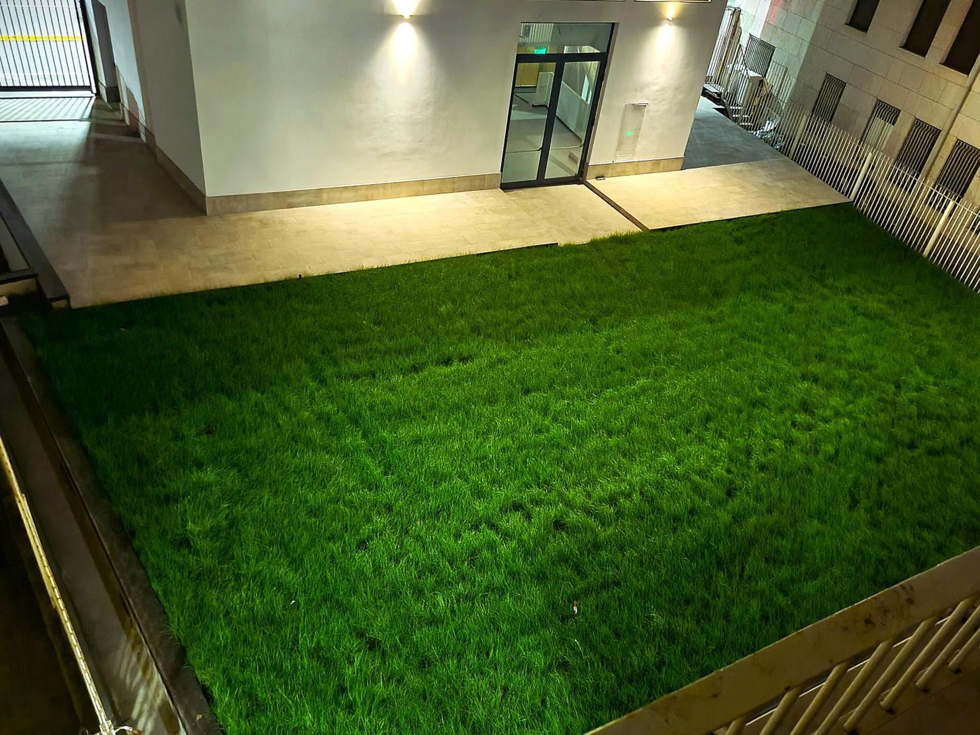 S. Ambrogio Square Appartement Milaan Buitenkant foto